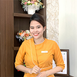 Amalia Front Office